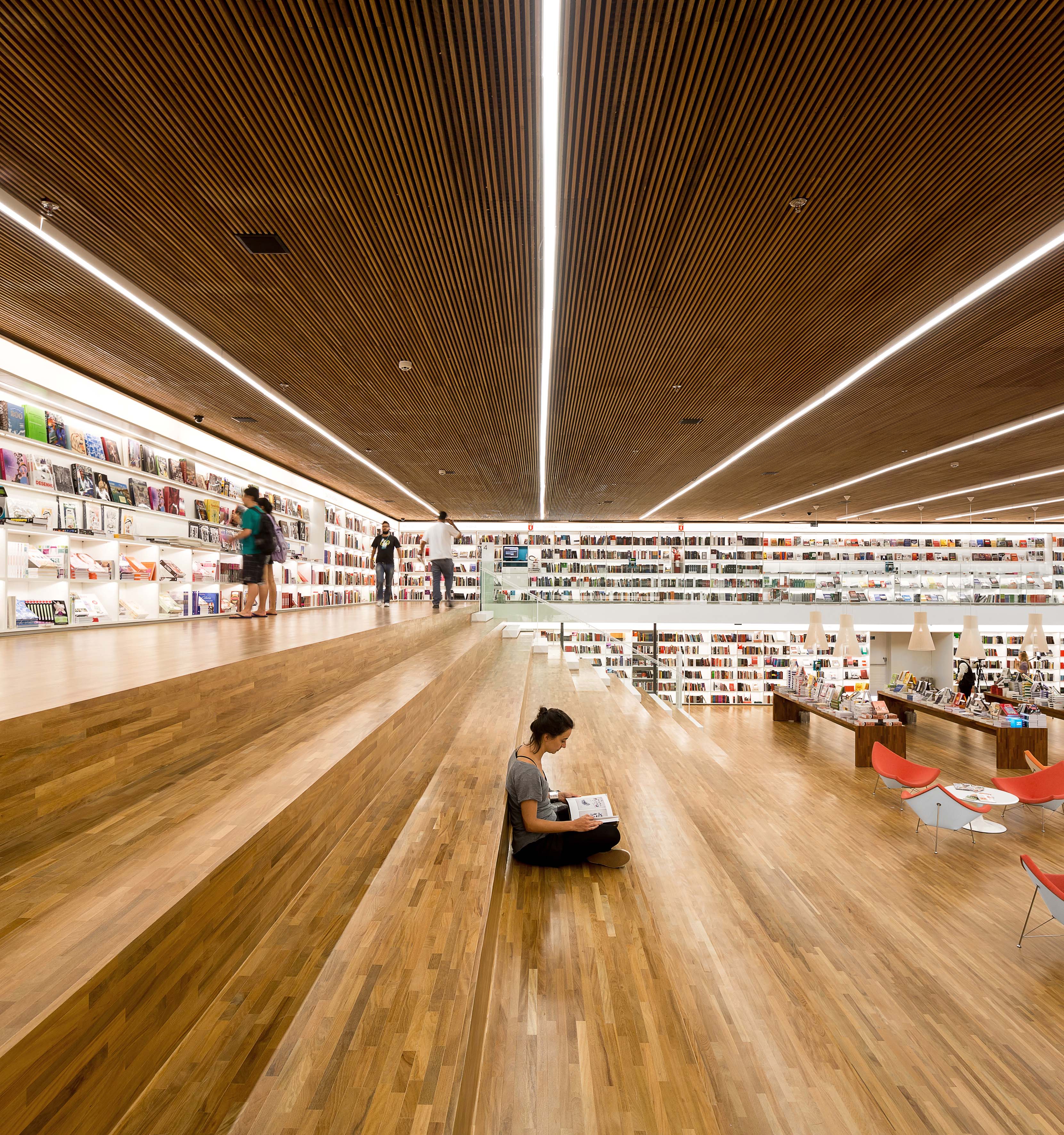 Книжный магазин архитектура. Коммерческая библиотека. Bookstore. Library commercial.